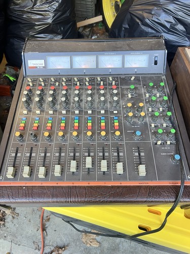 Tascam console mixer - m-30,